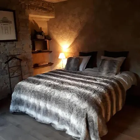 Bed & Breakfast Le Hangar Des Voyageurs *