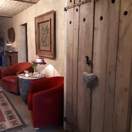 Le Hangar Des Voyageurs לינה וארוחת בוקר *